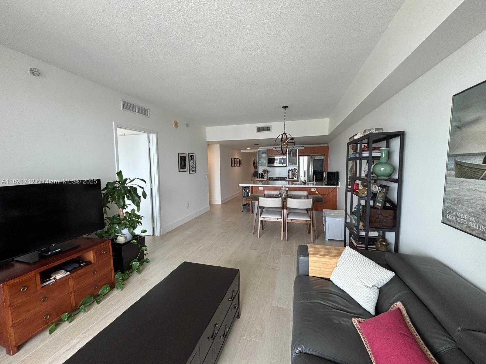 Small Image of 185 SOUTH WEST 7TH ST #3403, Miami Number 3