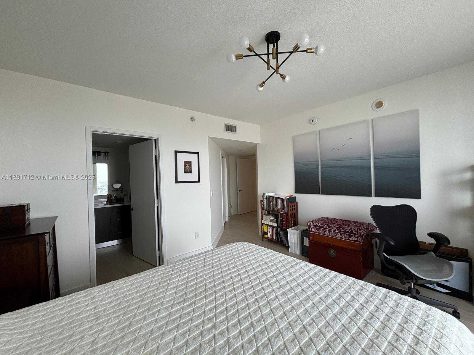 Small Image of 185 SOUTH WEST 7TH ST #3403, Miami Number 7