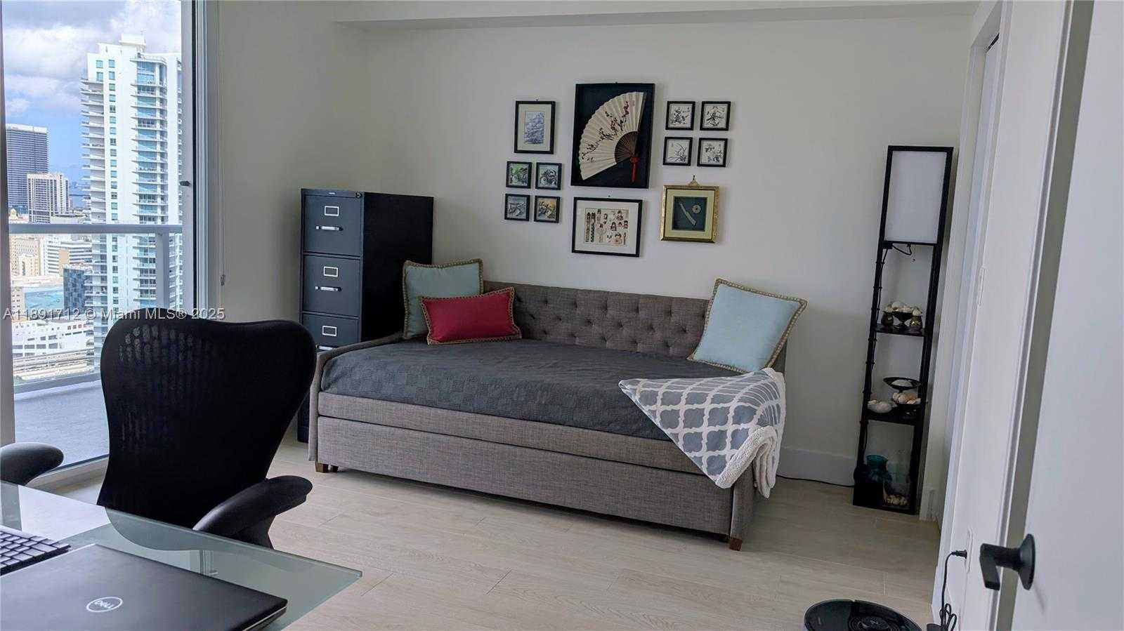 Small Image of 185 SOUTH WEST 7TH ST #3403, Miami Number 9