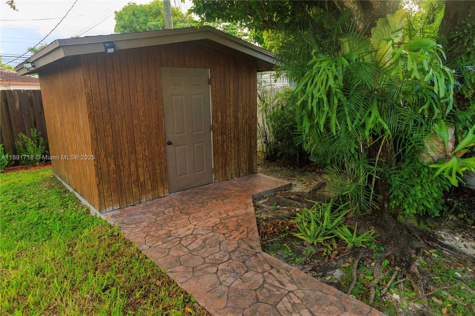 Small Image of 7420 SOUTH WEST 34TH TER, Miami Number 18
