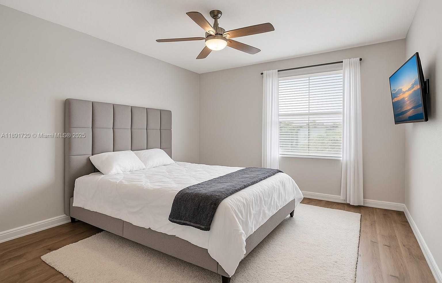 Small Image of 214 LA COSTA CT, Weston Number 14