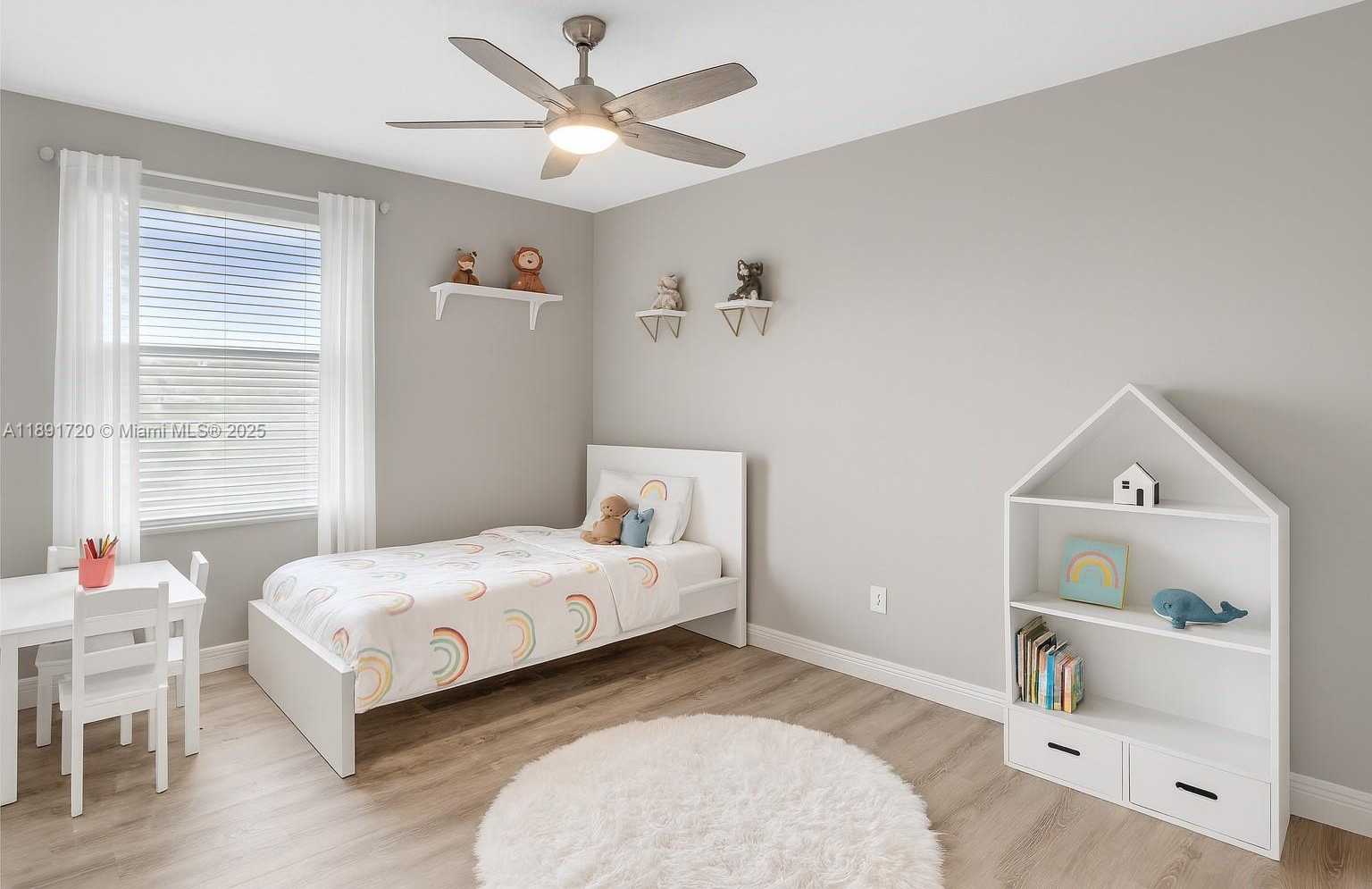 Small Image of 214 LA COSTA CT, Weston Number 19