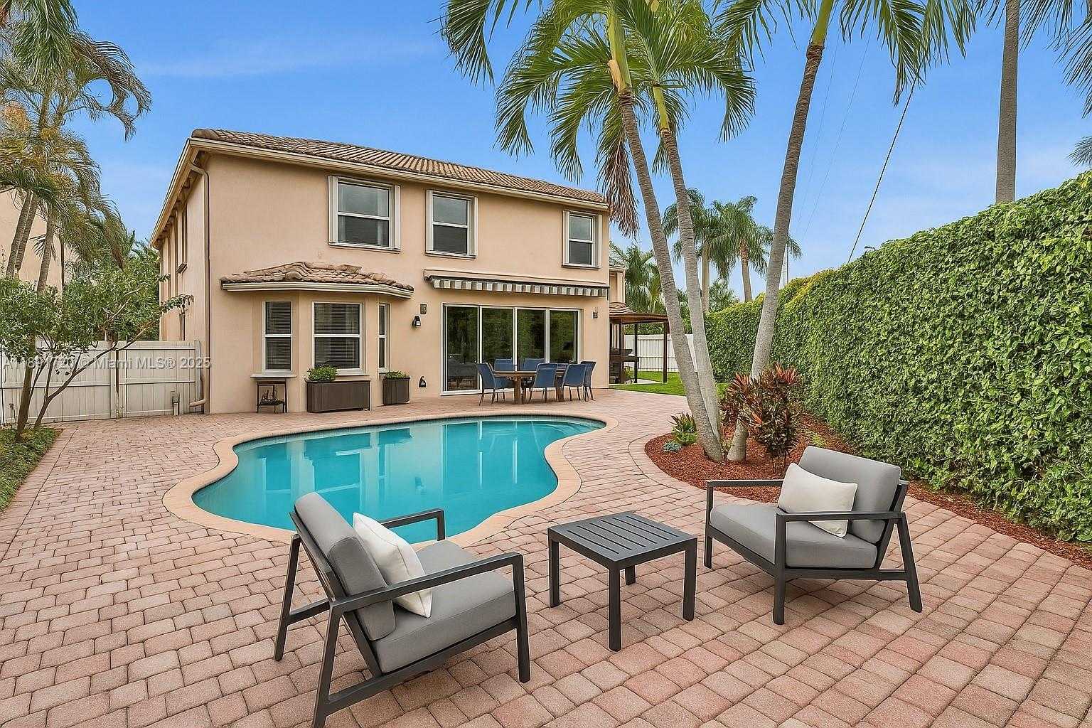 Small Image of 214 LA COSTA CT, Weston Number 4