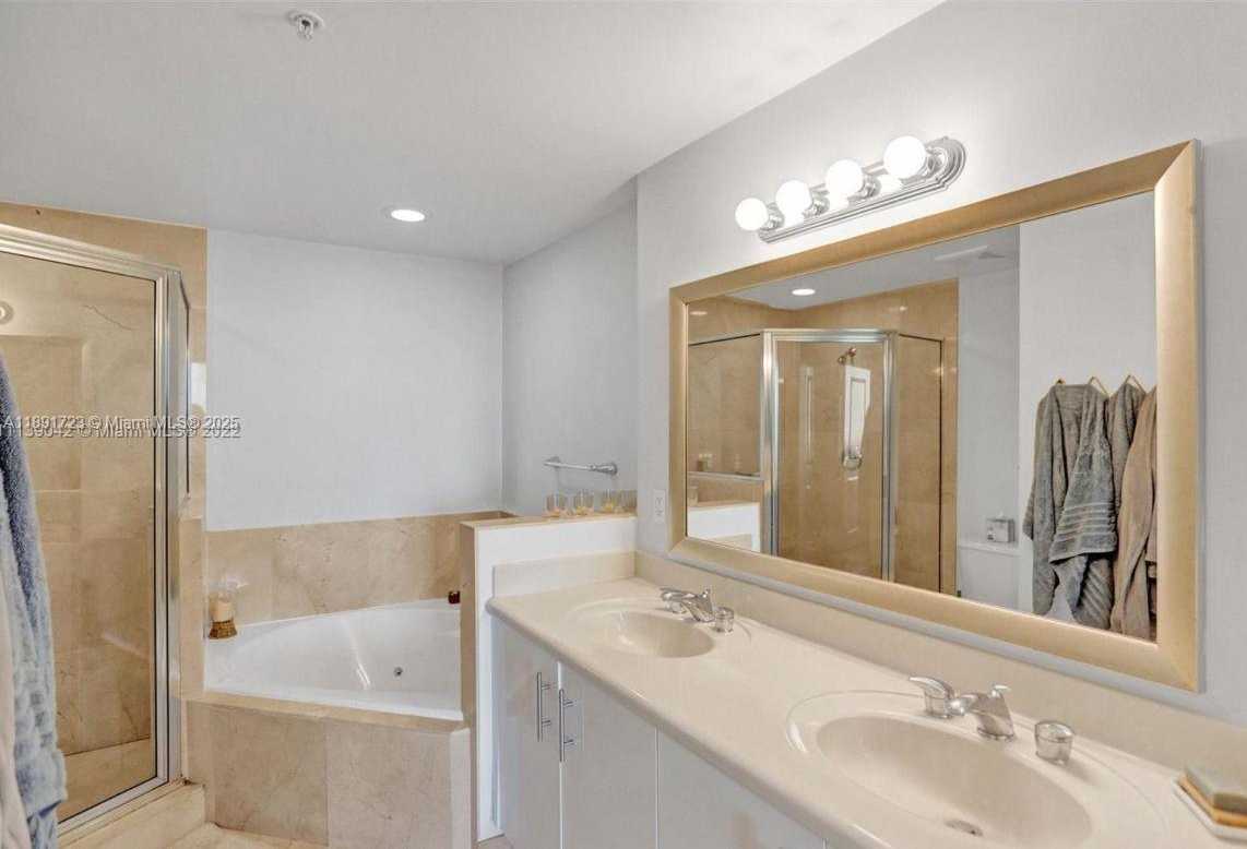 Small Image of 7900 HARBOR ISLAND DR #802, North Bay Village Number 11