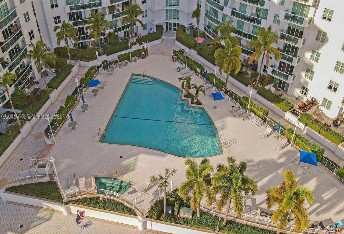 Small Image of 7900 HARBOR ISLAND DR #802, North Bay Village Number 16