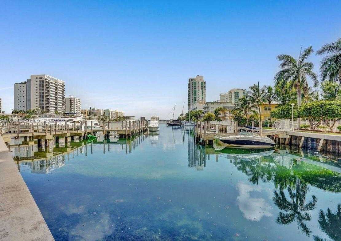 Small Image of 7900 HARBOR ISLAND DR #802, North Bay Village Number 32