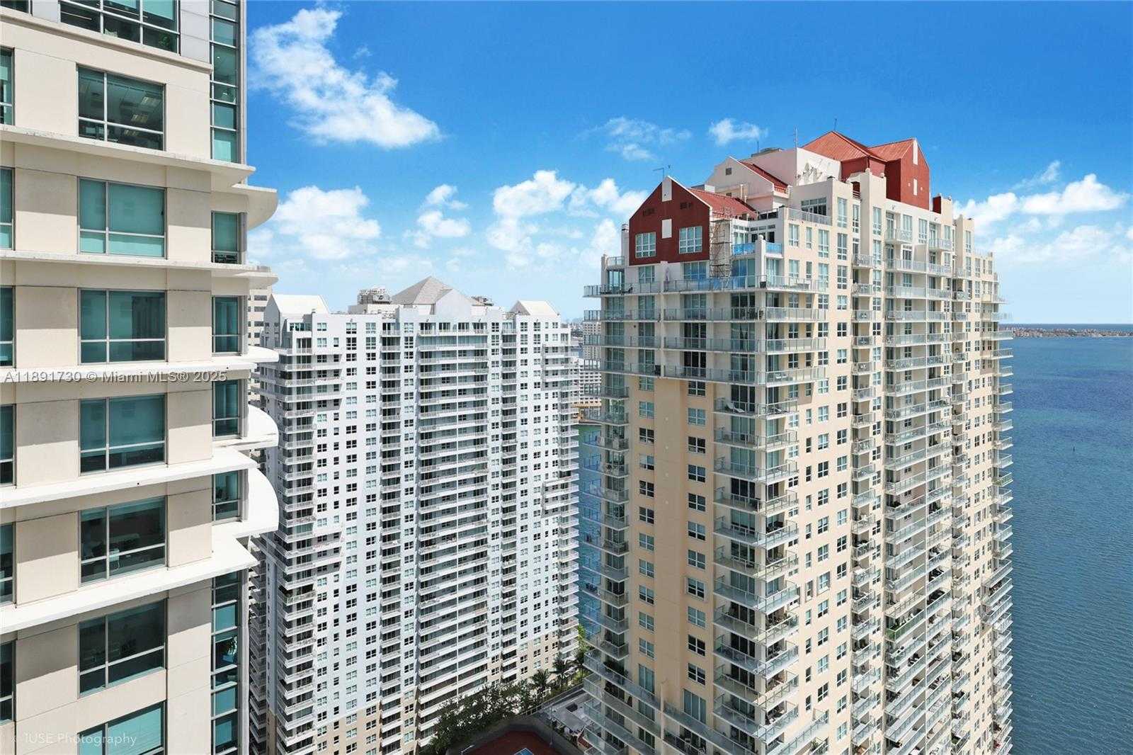 Small Image of 1200 BRICKELL BAY DR #3506, Miami Number 13