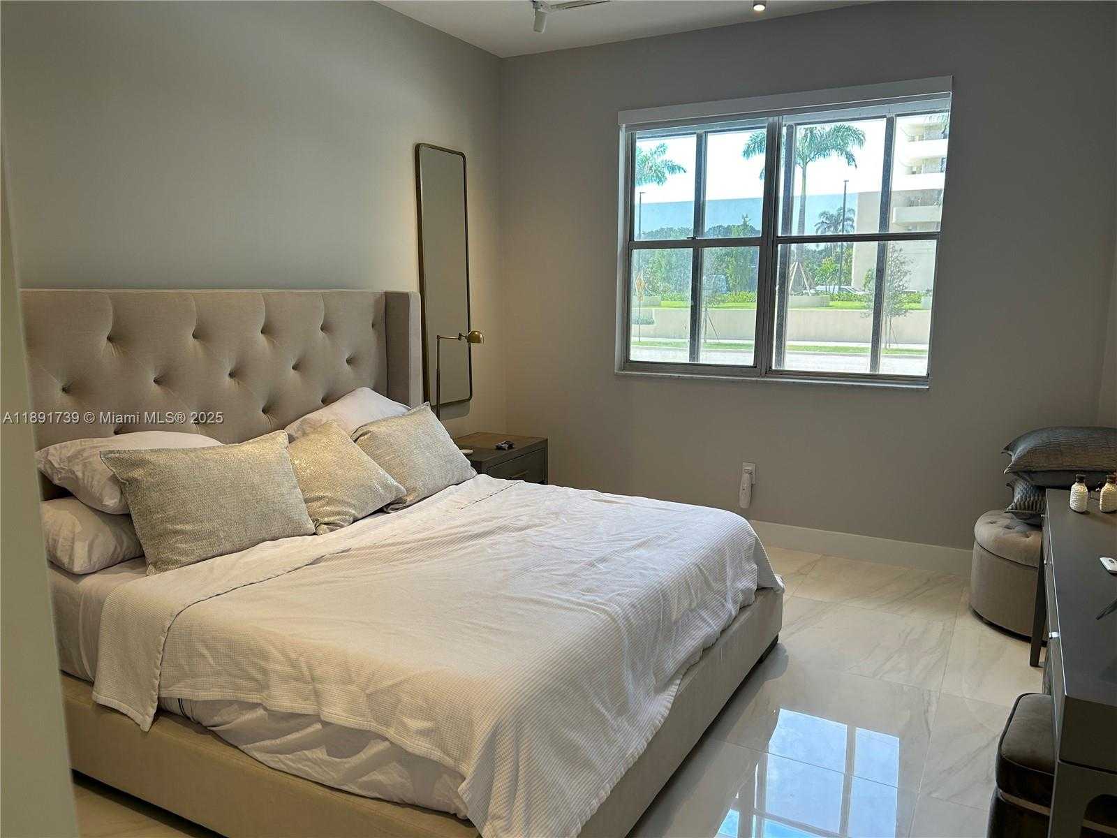 Small Image of 625 BILTMORE WAY #104, Coral Gables Number 10