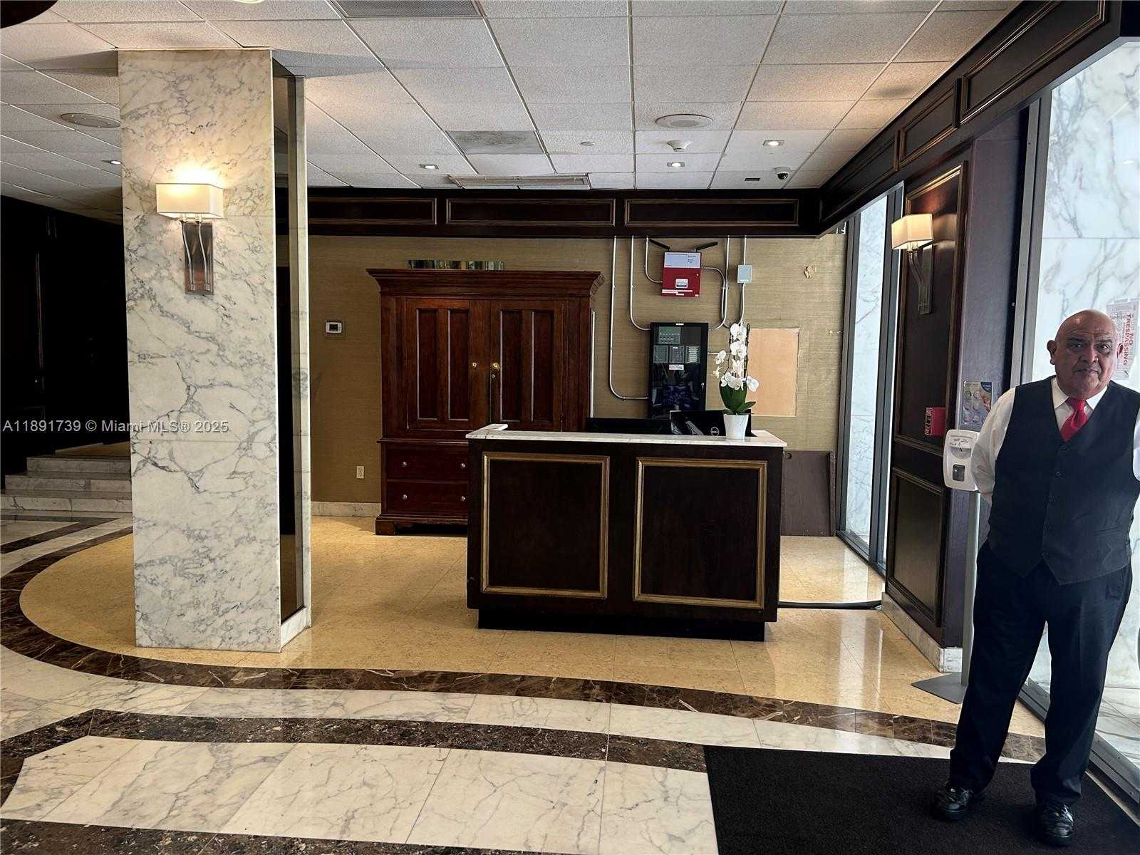 Small Image of 625 BILTMORE WAY #104, Coral Gables Number 4