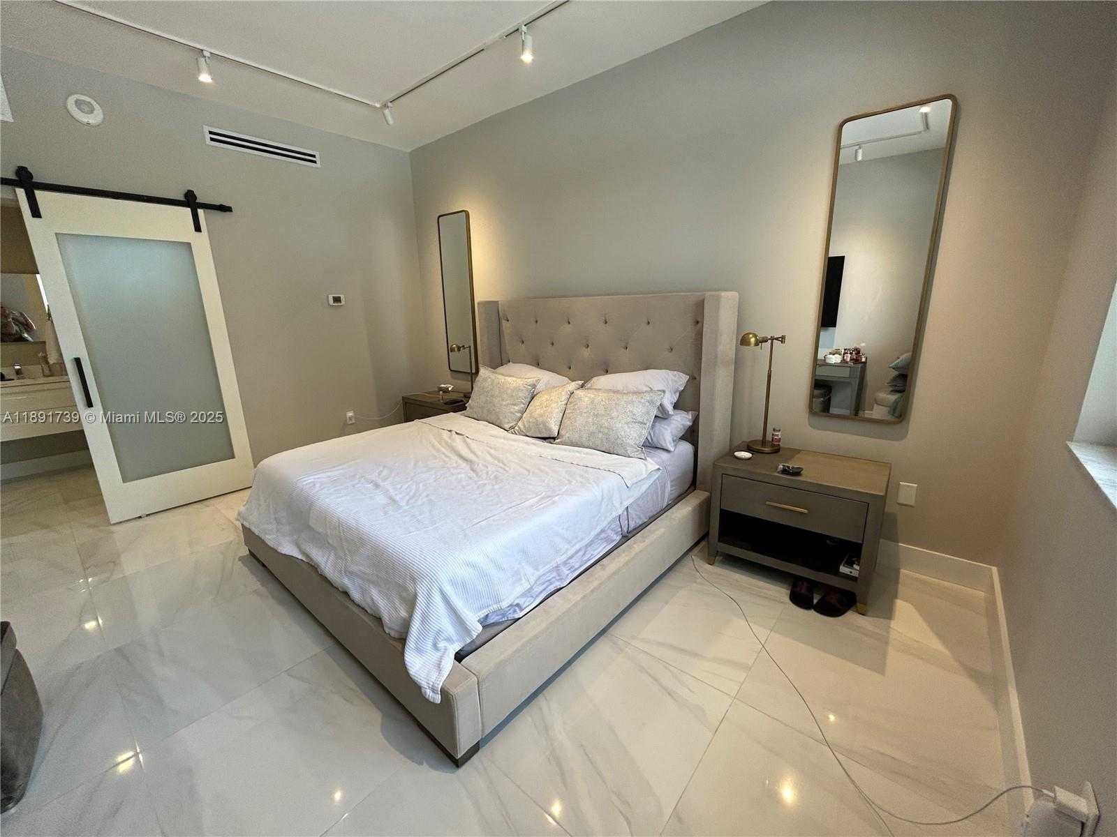 Small Image of 625 BILTMORE WAY #104, Coral Gables Number 9