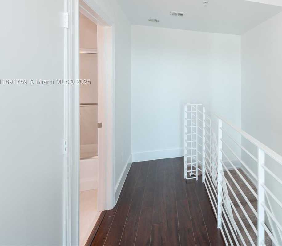 Small Image of 60 SOUTH WEST 13TH ST #2017, Miami Number 12