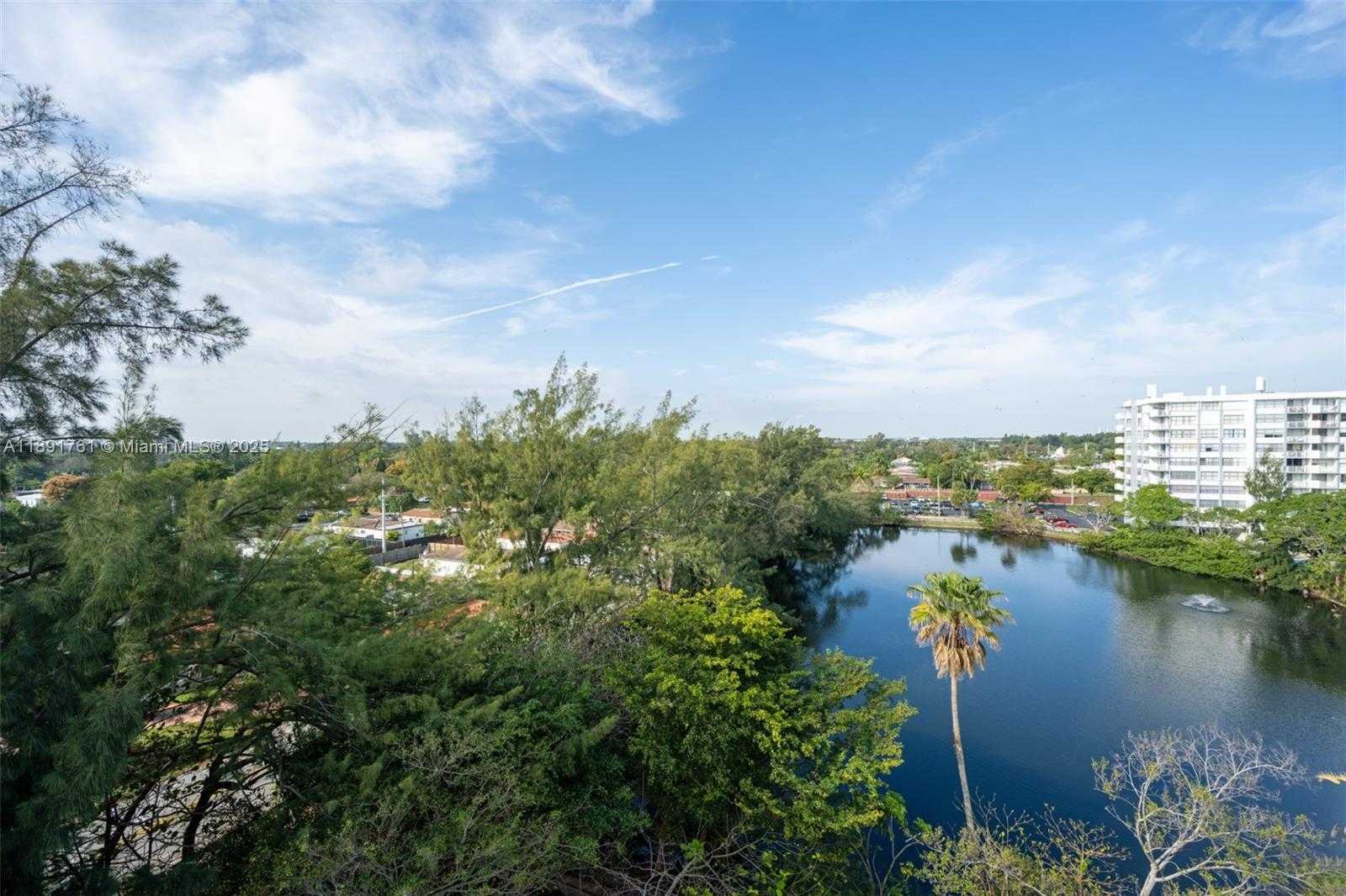 Small Image of 1300 NORTH EAST MIAMI GARDENS DR #820E, Miami Number 24