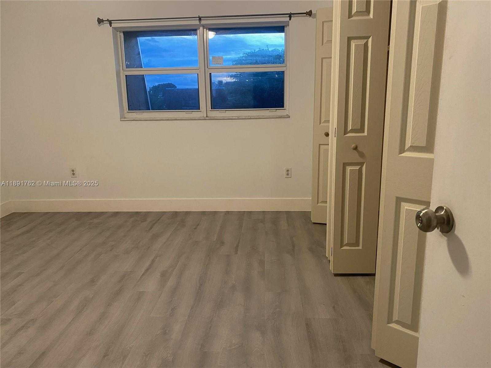 Small Image of 250 NORTH WEST 107TH AVE #222, Miami Number 6
