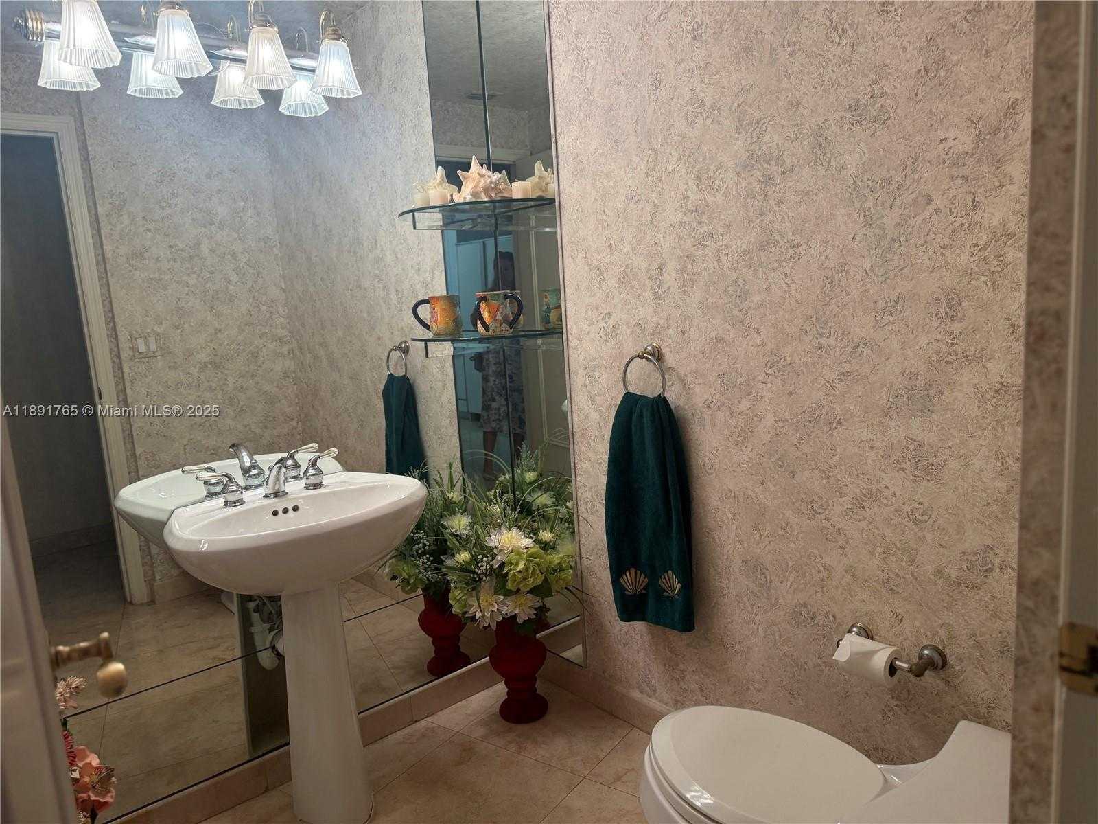 Small Image of 9601 COLLINS AVE #507, Bal Harbour Number 31