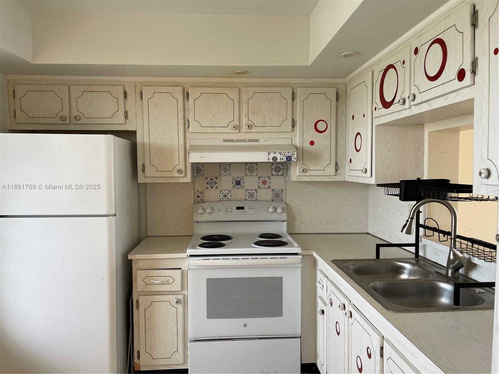 Small Image of 1001 NORTH EAST 14TH AVE #706, Hallandale Beach Number 10