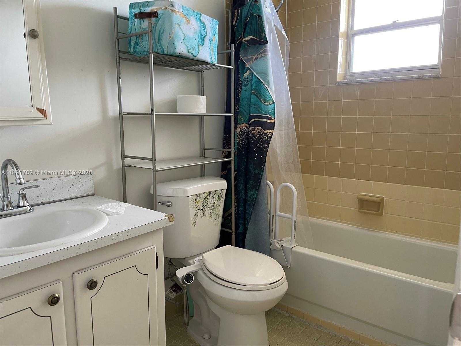Small Image of 1001 NORTH EAST 14TH AVE #706, Hallandale Beach Number 9