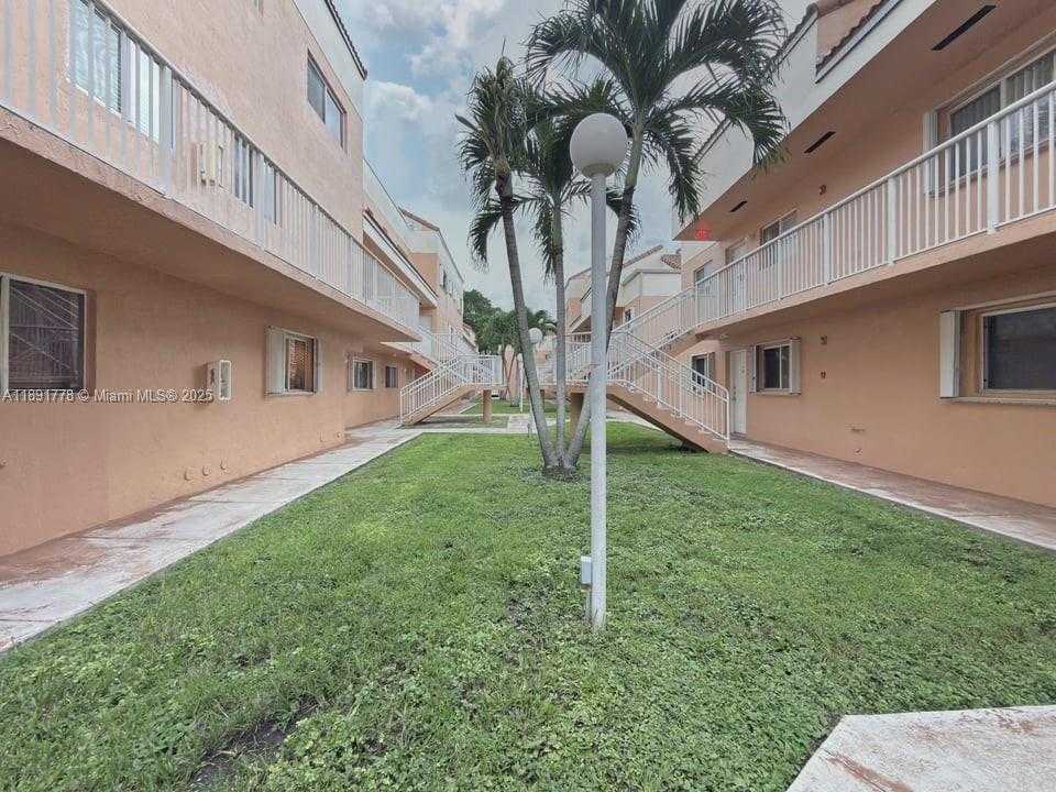 Small Image of 14909 SOUTH WEST 80TH ST #106, Miami Number 23