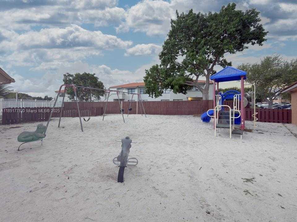 Small Image of 14909 SOUTH WEST 80TH ST #106, Miami Number 27