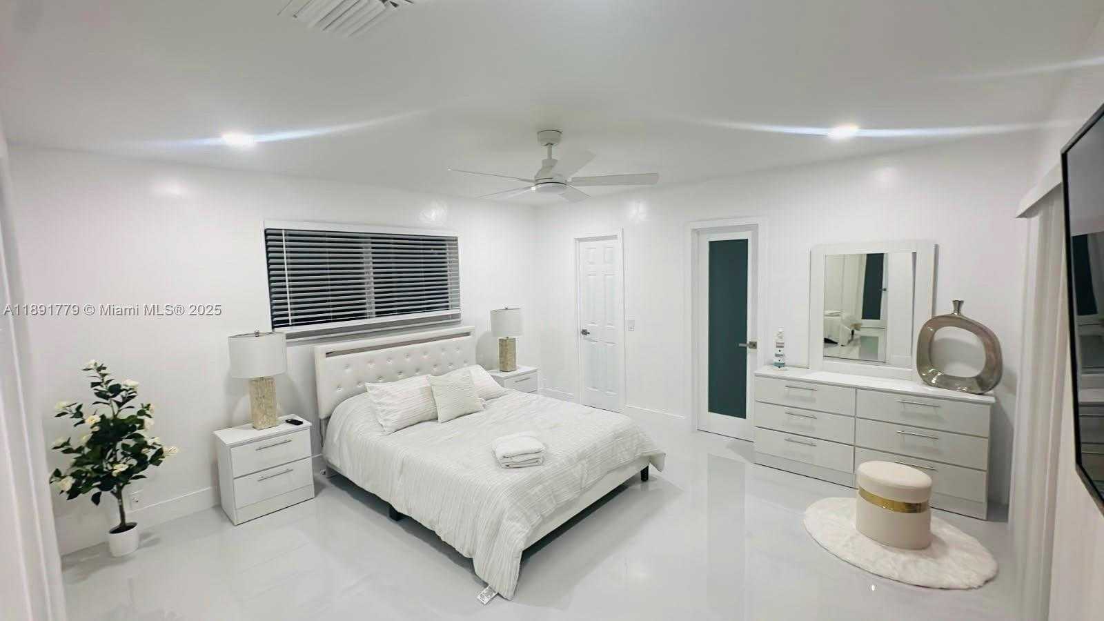 Small Image of 541 SOUTH EAST 17TH AVE #541, Deerfield Beach Number 14