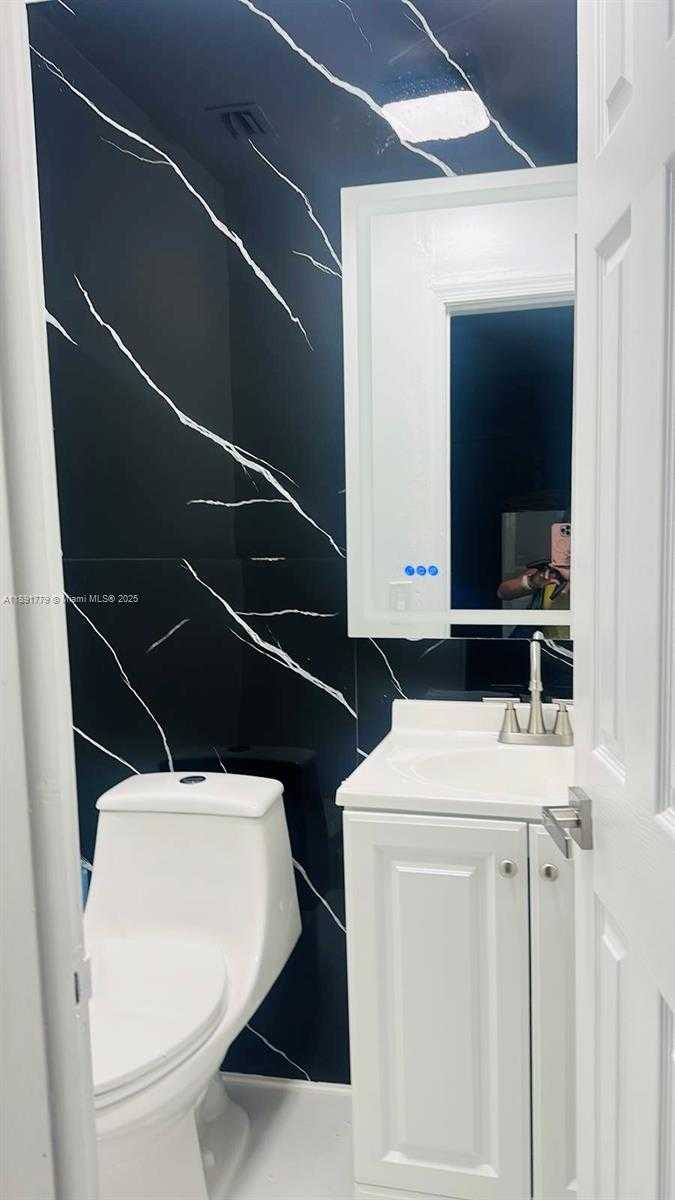 Small Image of 541 SOUTH EAST 17TH AVE #541, Deerfield Beach Number 21