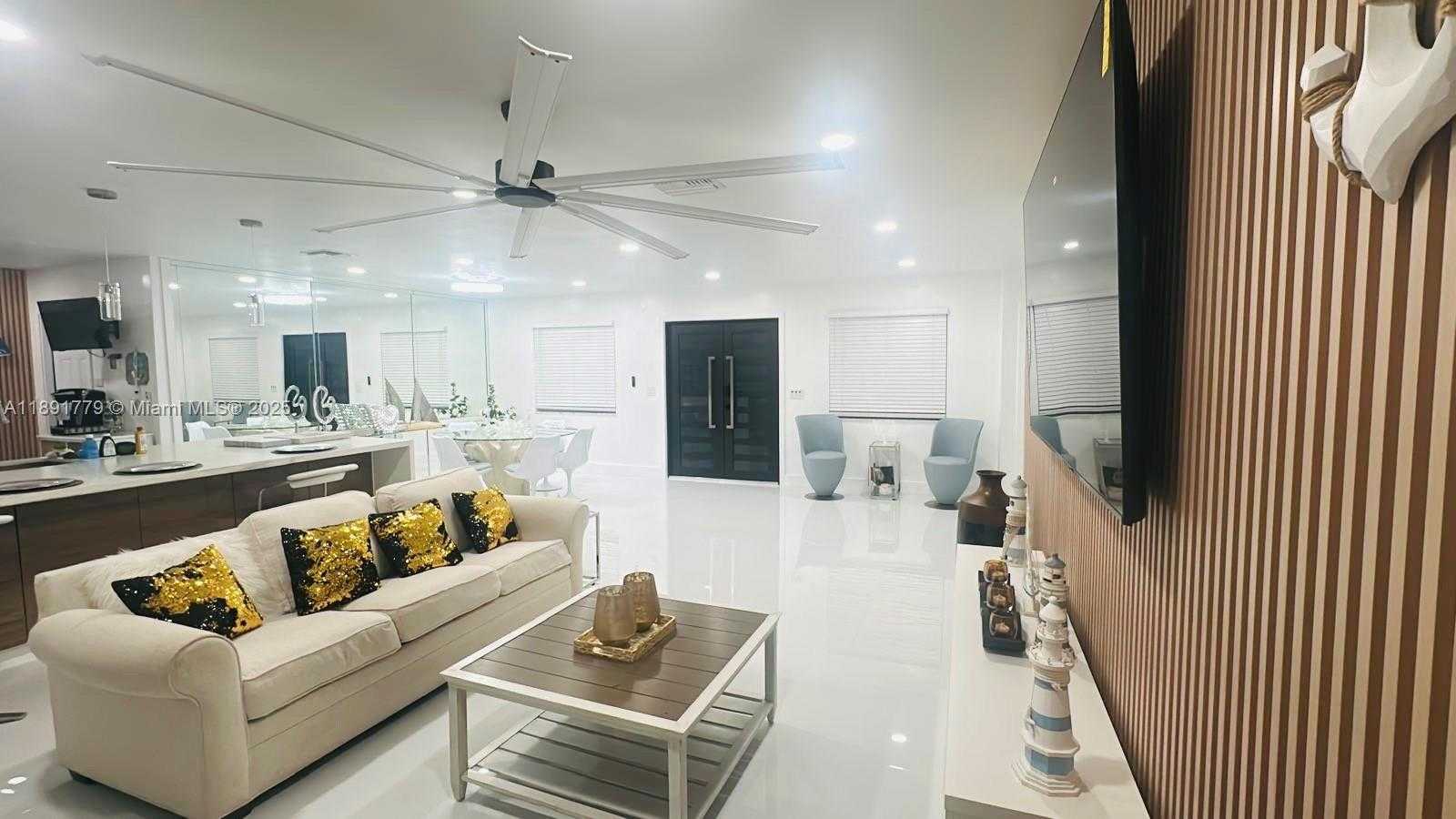 Small Image of 541 SOUTH EAST 17TH AVE #541, Deerfield Beach Number 24