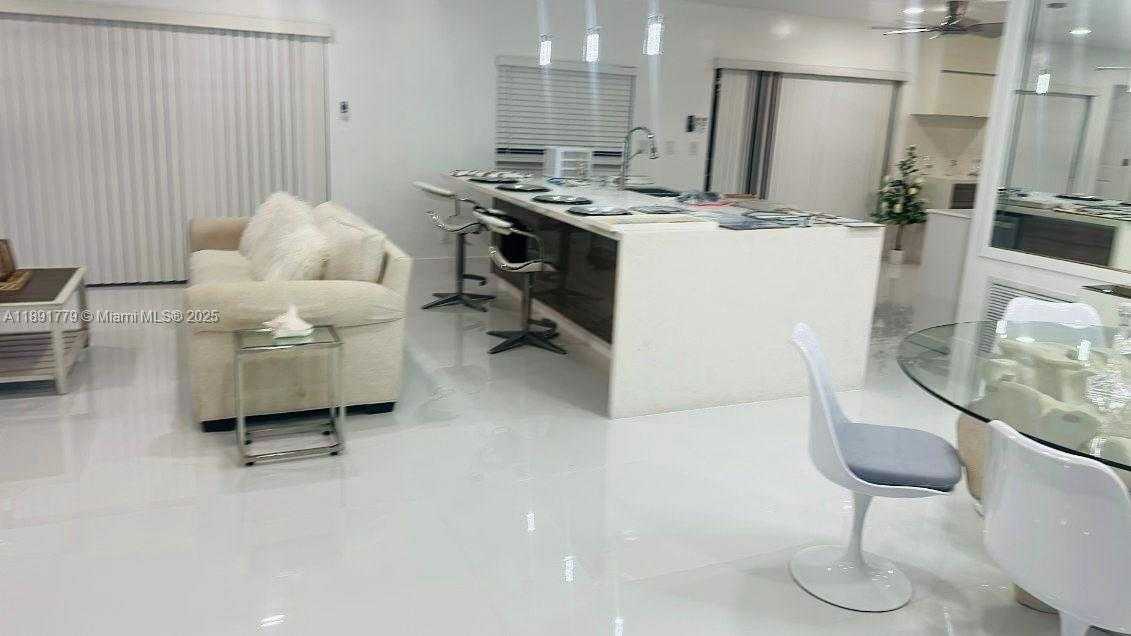 Small Image of 541 SOUTH EAST 17TH AVE #541, Deerfield Beach Number 4
