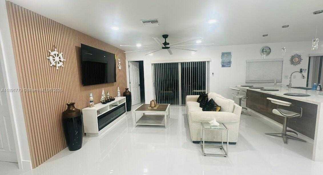Small Image of 541 SOUTH EAST 17TH AVE #541, Deerfield Beach Number 6
