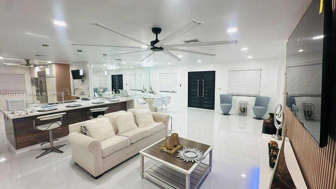 Small Image of 541 SOUTH EAST 17TH AVE #541, Deerfield Beach Number 7