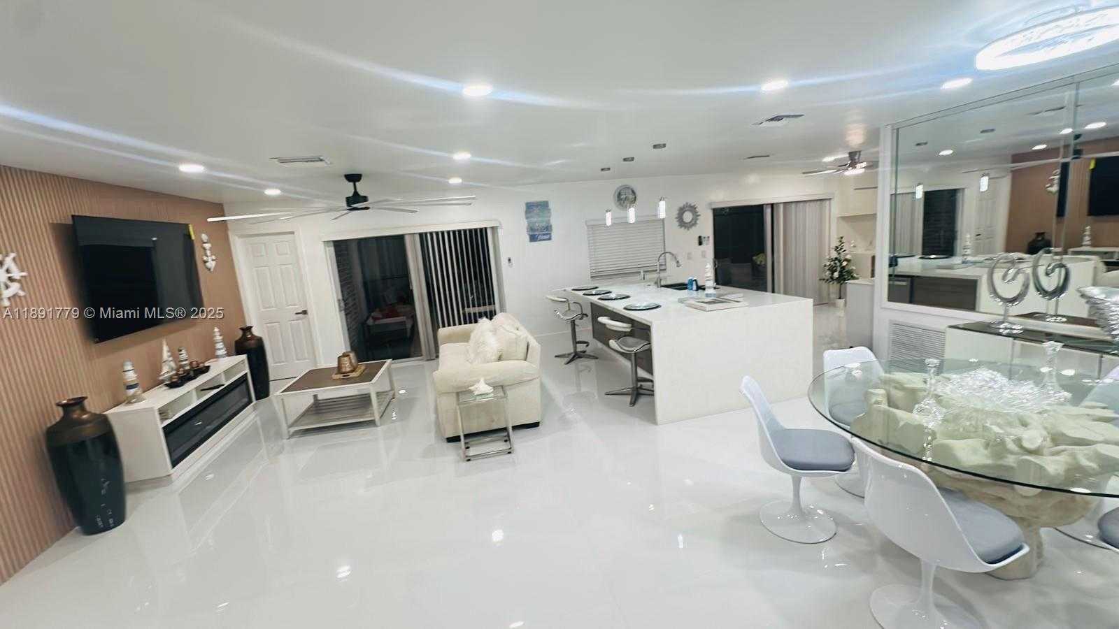 Small Image of 541 SOUTH EAST 17TH AVE #541, Deerfield Beach Number 9