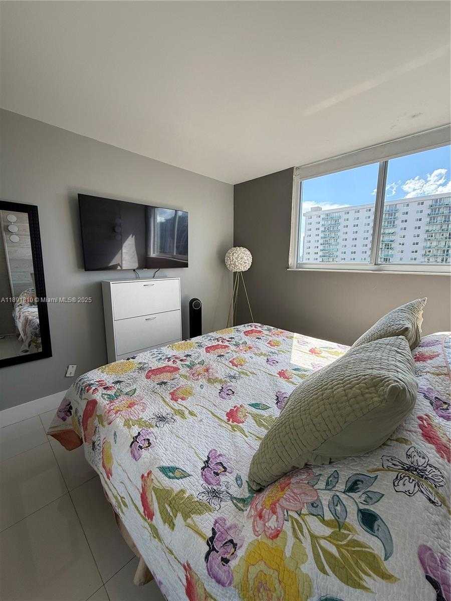 Small Image of 19370 COLLINS AVE #912, Sunny Isles Beach Number 15