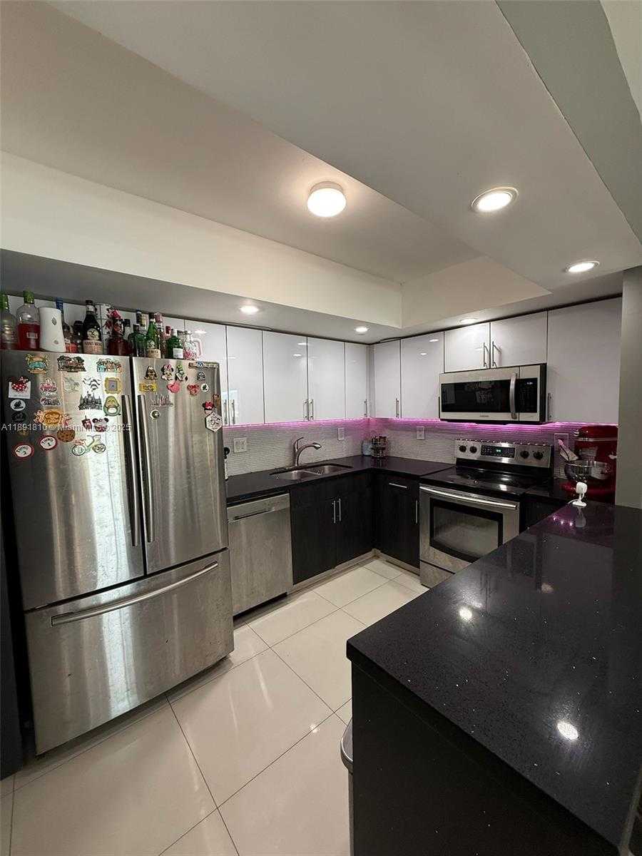 Small Image of 19370 COLLINS AVE #912, Sunny Isles Beach Number 9
