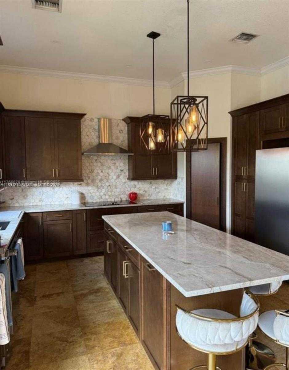 Small Image of 3571 NORTH EAST 11TH DR #101, Homestead Number 2
