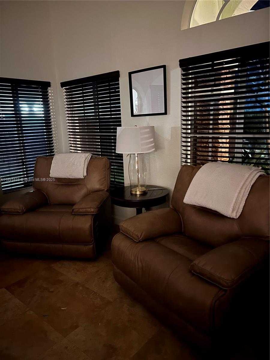 Small Image of 3571 NORTH EAST 11TH DR #101, Homestead Number 4