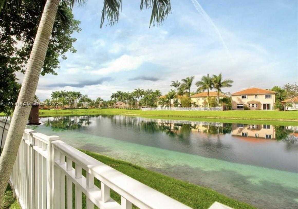 Small Image of 3571 NORTH EAST 11TH DR #101, Homestead Number 6