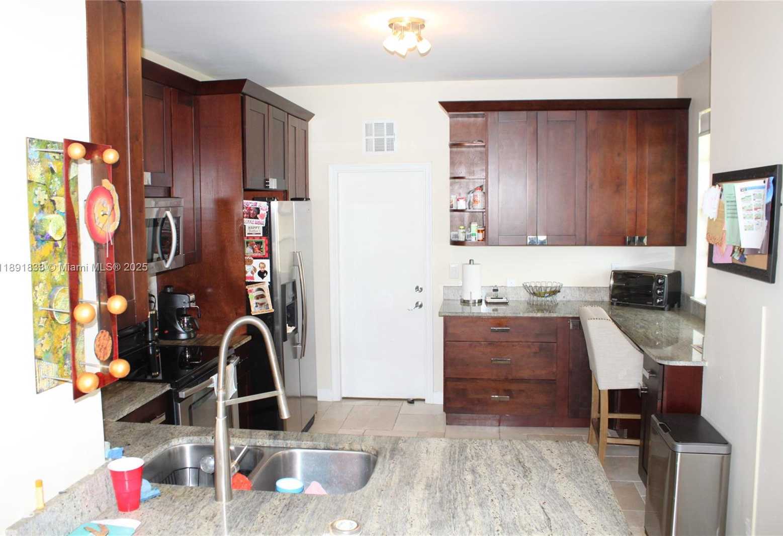 Small Image of 3678 SAN SIMEON CIR, Weston Number 16