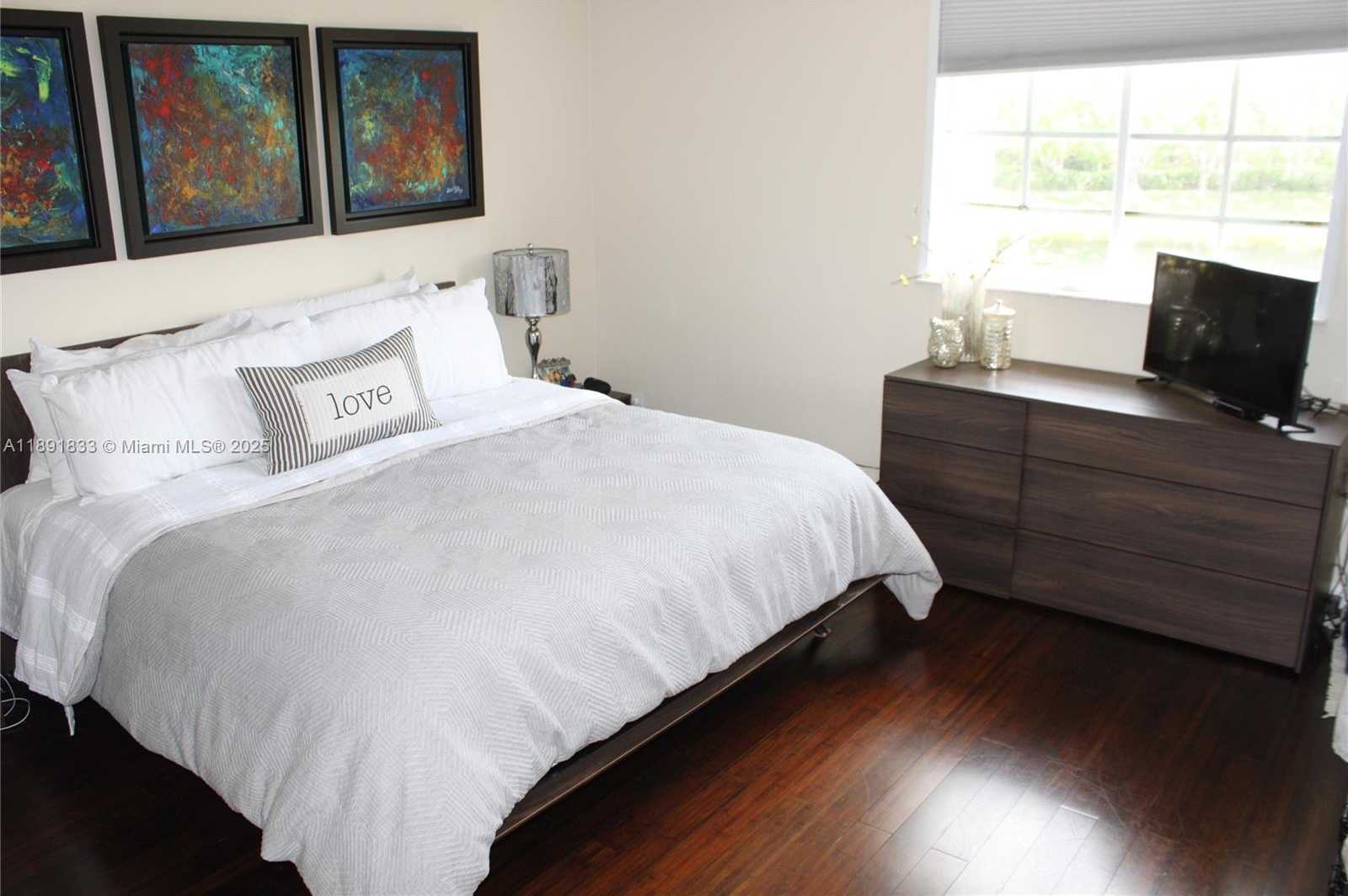 Small Image of 3678 SAN SIMEON CIR, Weston Number 2