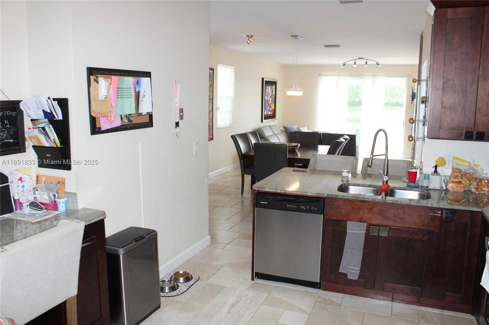 Small Image of 3678 SAN SIMEON CIR, Weston Number 21