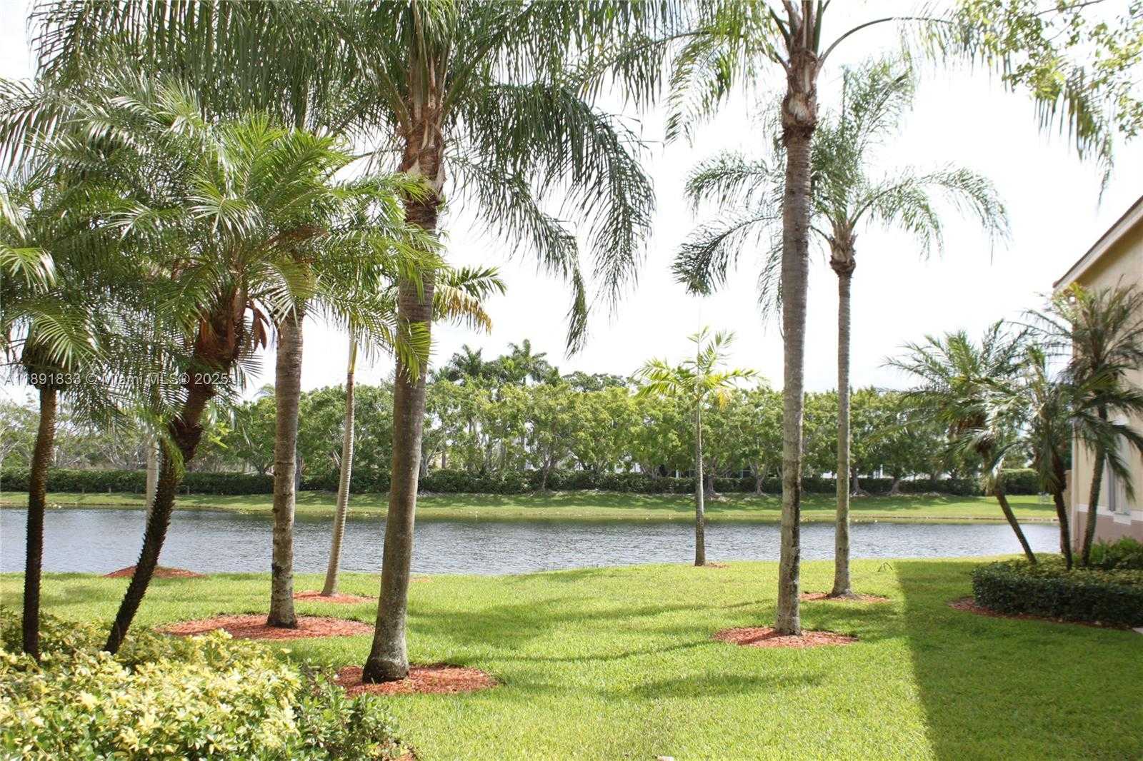 Small Image of 3678 SAN SIMEON CIR, Weston Number 25