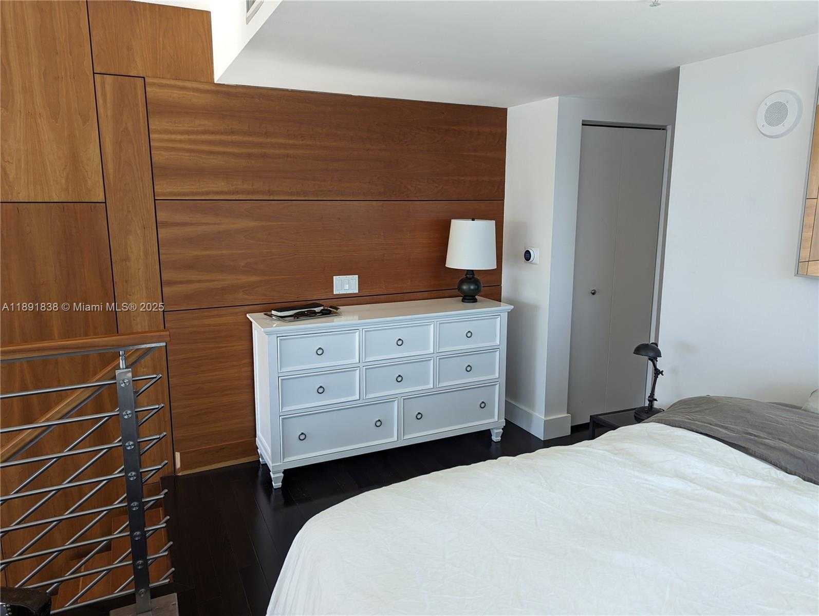 Small Image of 41 SOUTH EAST 5TH ST #2302, Miami Number 12
