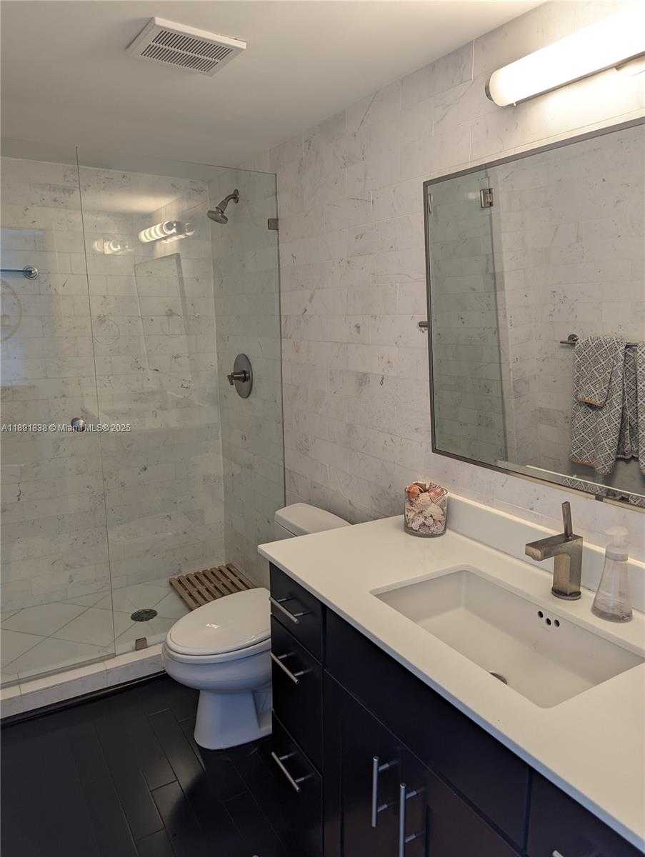 Small Image of 41 SOUTH EAST 5TH ST #2302, Miami Number 22
