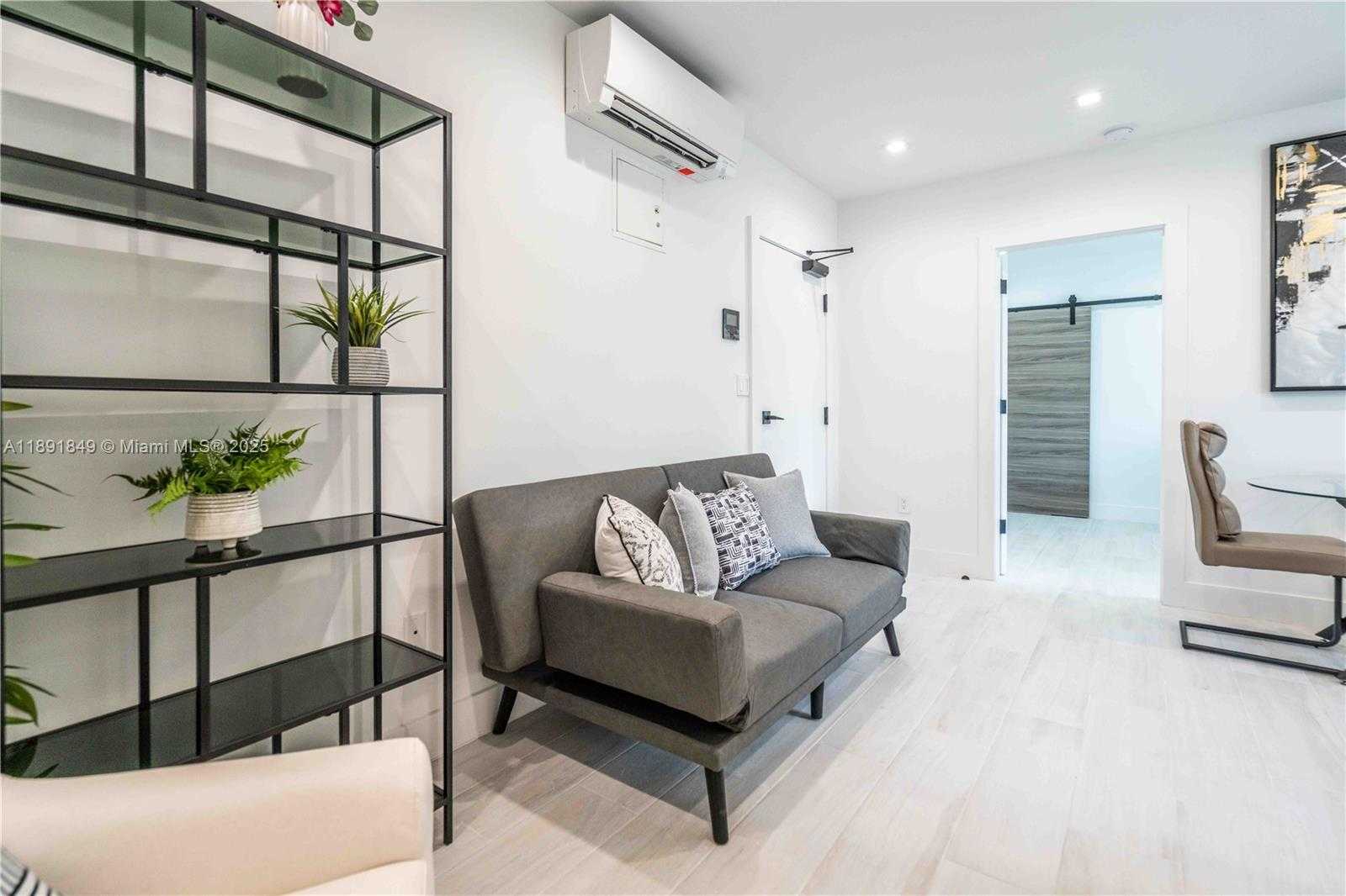 Small Image of 960 JEFFERSON AVE #204, Miami Beach Number 5
