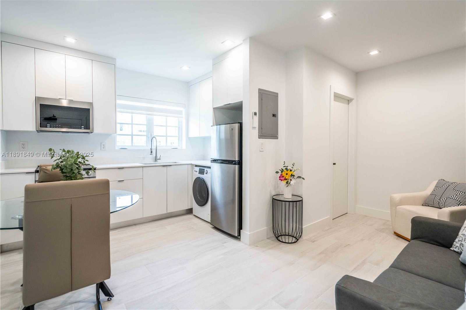 Small Image of 960 JEFFERSON AVE #204, Miami Beach Number 7