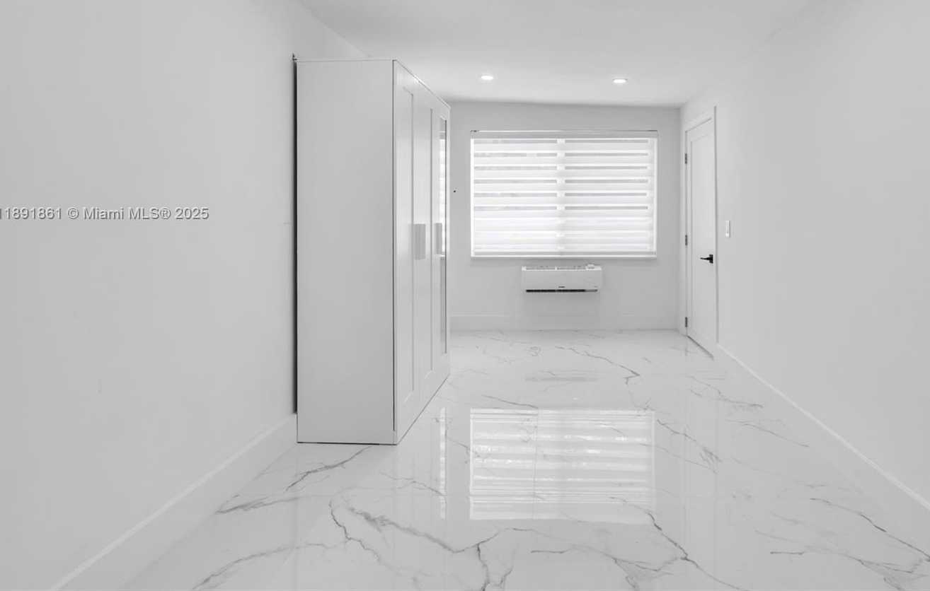 Small Image of 2999 SOUTH WEST 17TH ST #B, Miami Number 12