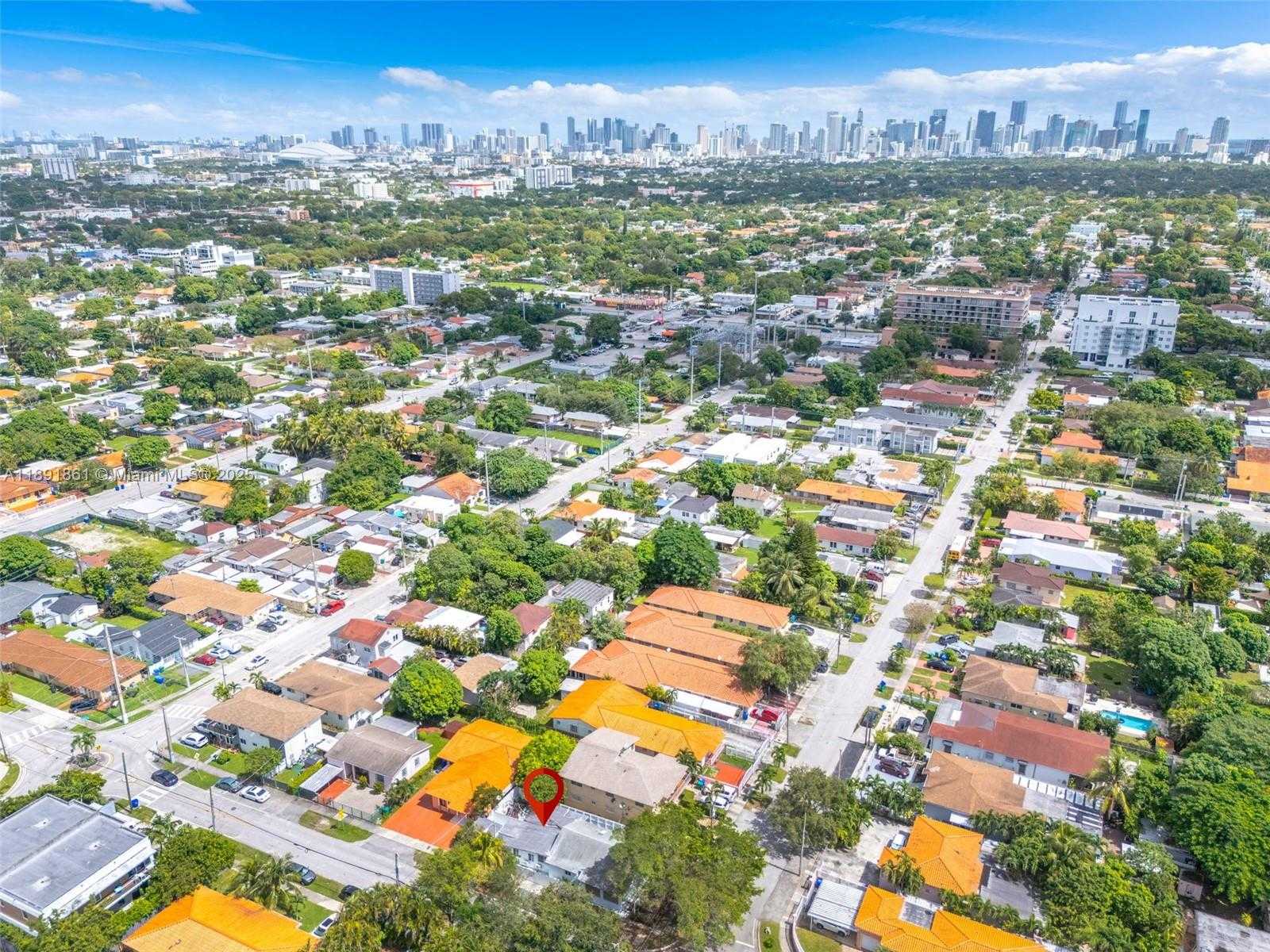 Small Image of 2999 SOUTH WEST 17TH ST #B, Miami Number 18