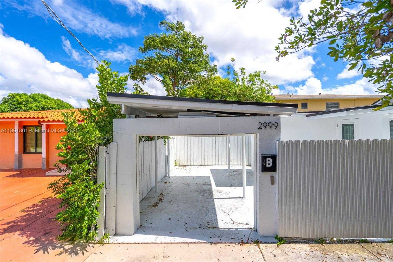 Small Image of 2999 SOUTH WEST 17TH ST #B, Miami Number 2