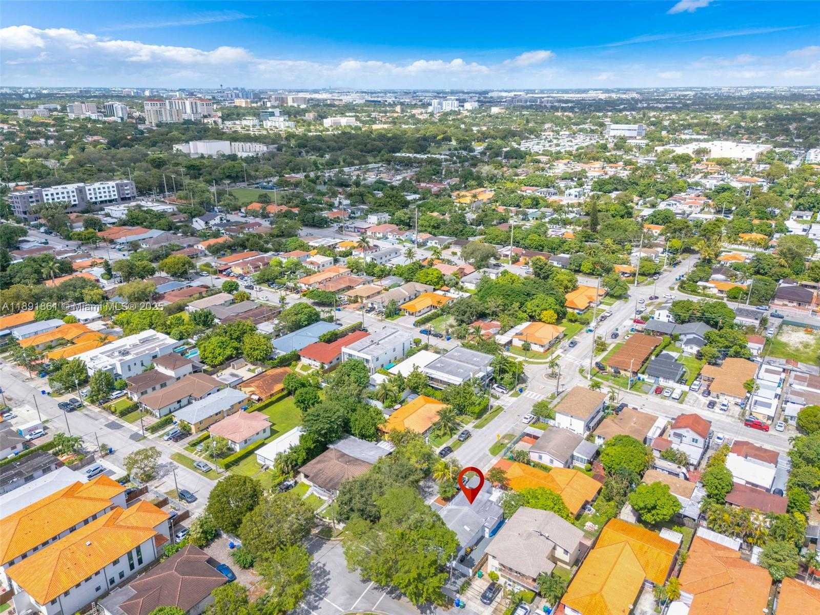 Small Image of 2999 SOUTH WEST 17TH ST #B, Miami Number 20