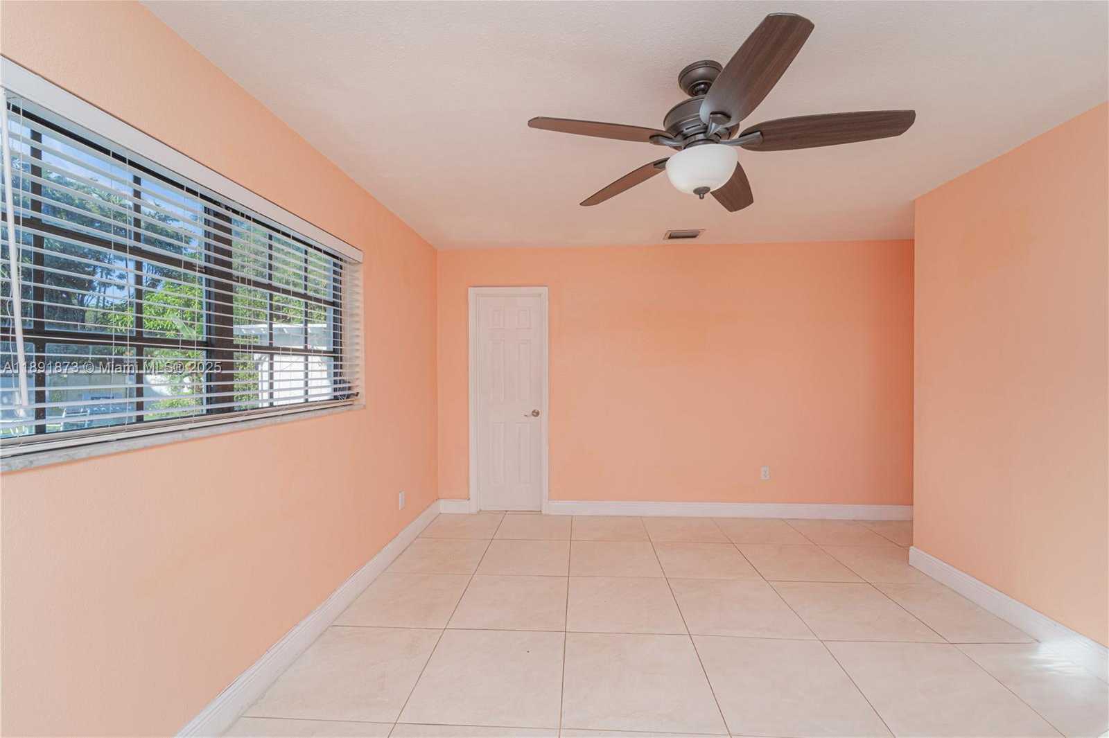 Small Image of 430 NORTH EAST 145TH ST #N/A, Miami Number 15