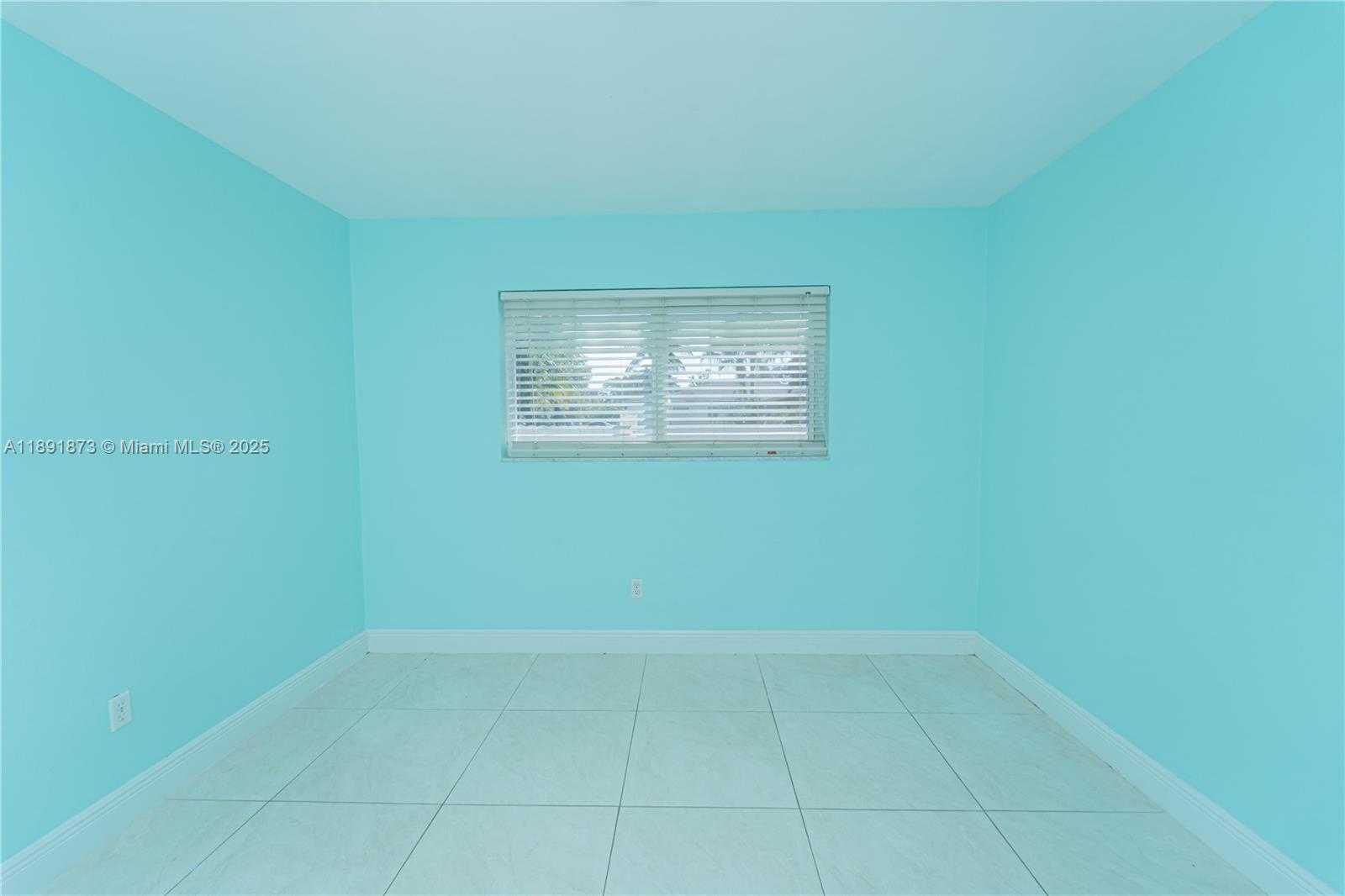 Small Image of 430 NORTH EAST 145TH ST #N/A, Miami Number 16