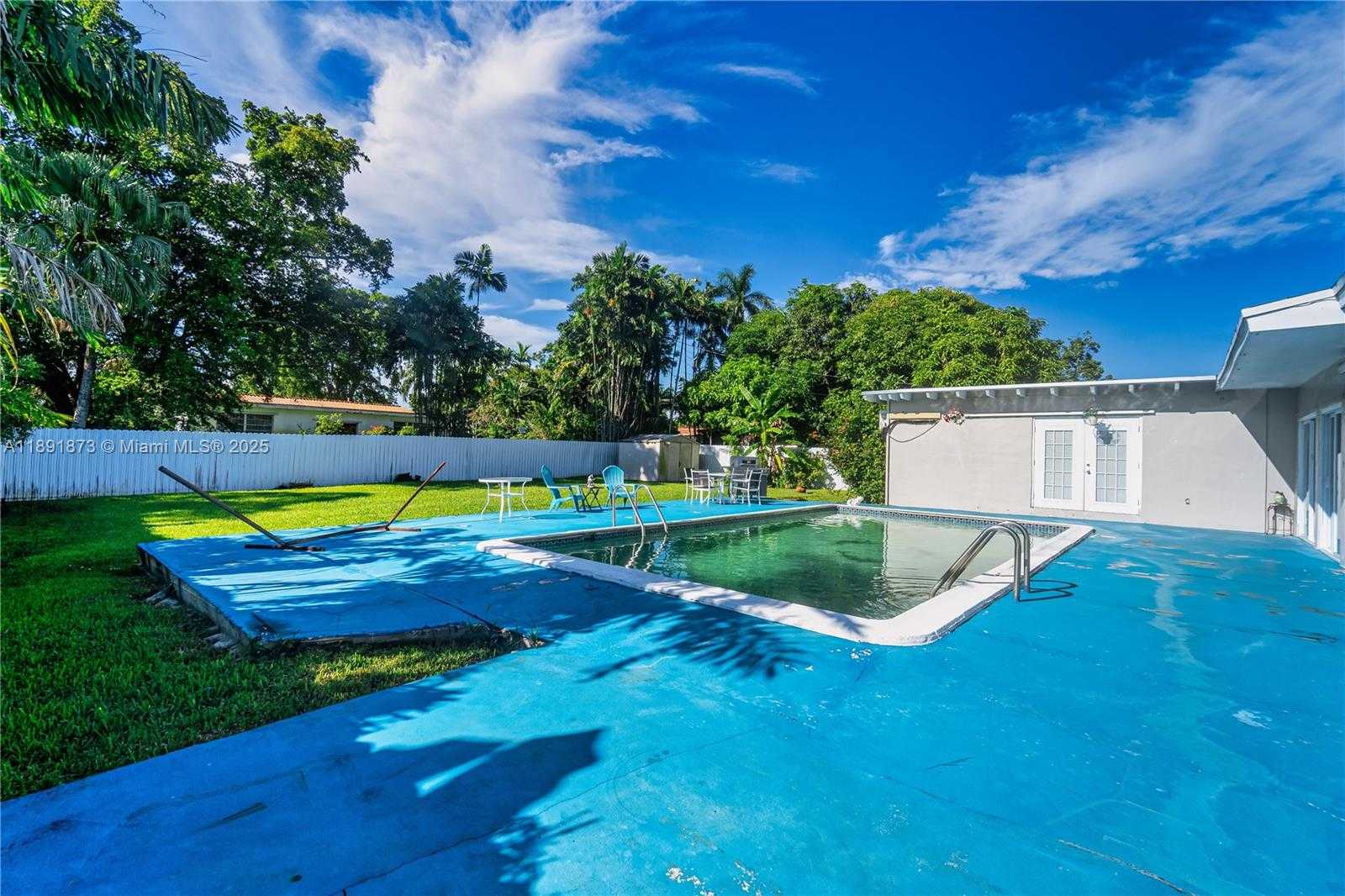 Small Image of 430 NORTH EAST 145TH ST #N/A, Miami Number 6