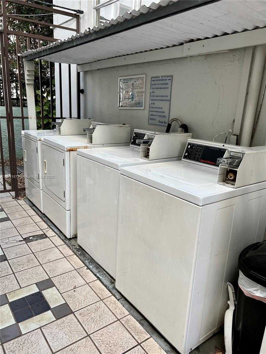 Small Image of 1141 MERIDIAN AVE #6, Miami Beach Number 11